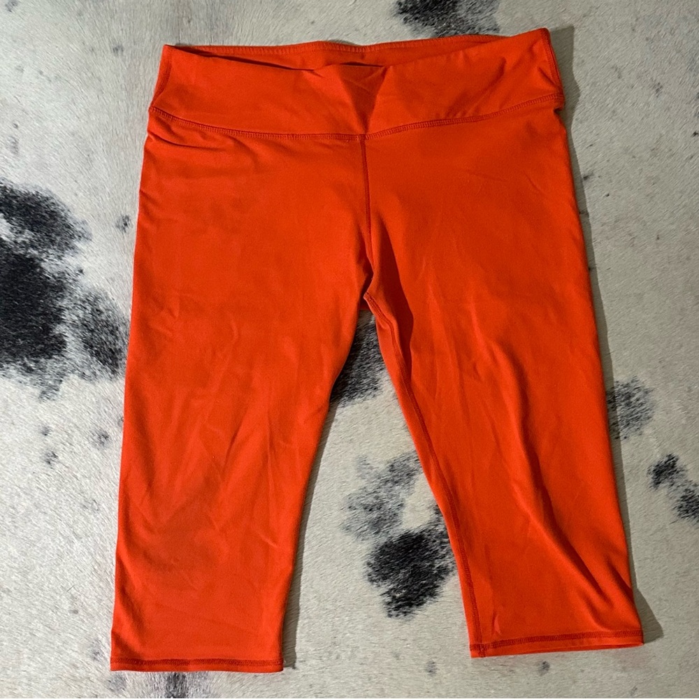 Fabletics Orange Capri Workout Athletic Yoga Pants Leggings